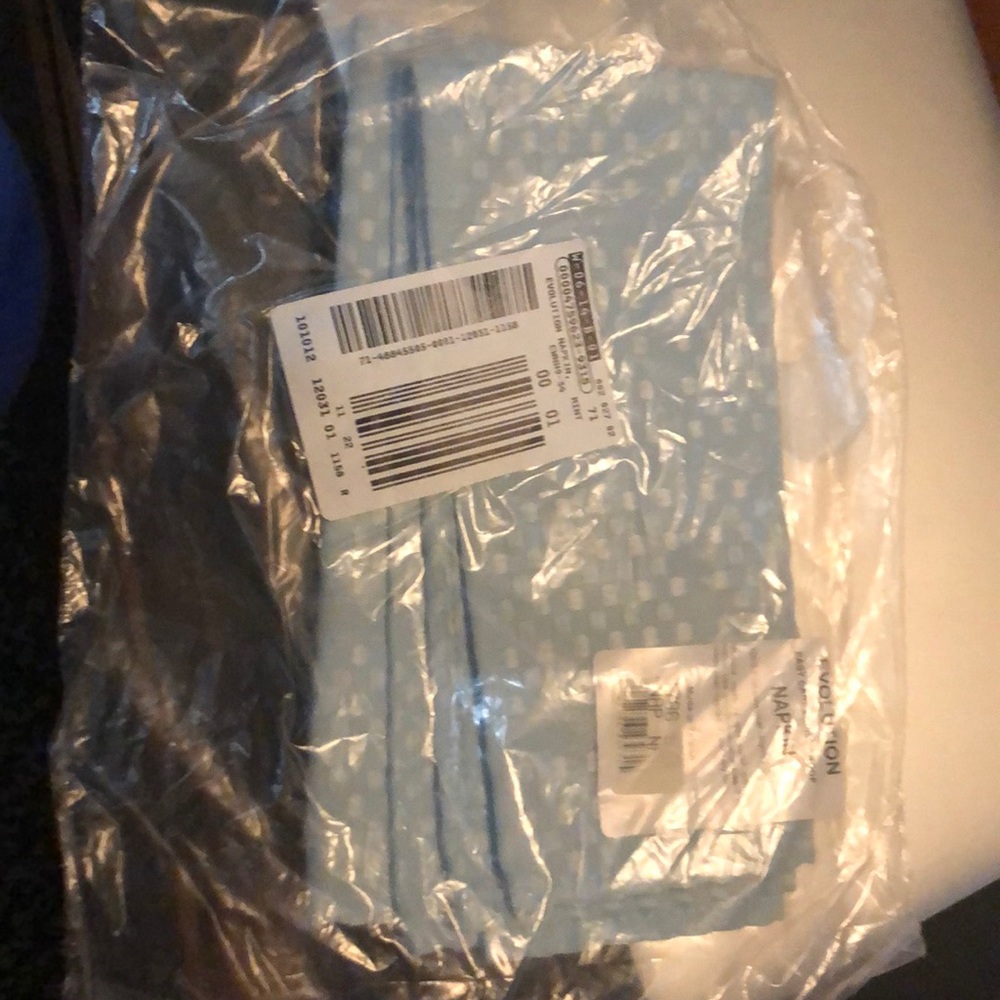 Evolution spill proof easy care fabric napkin